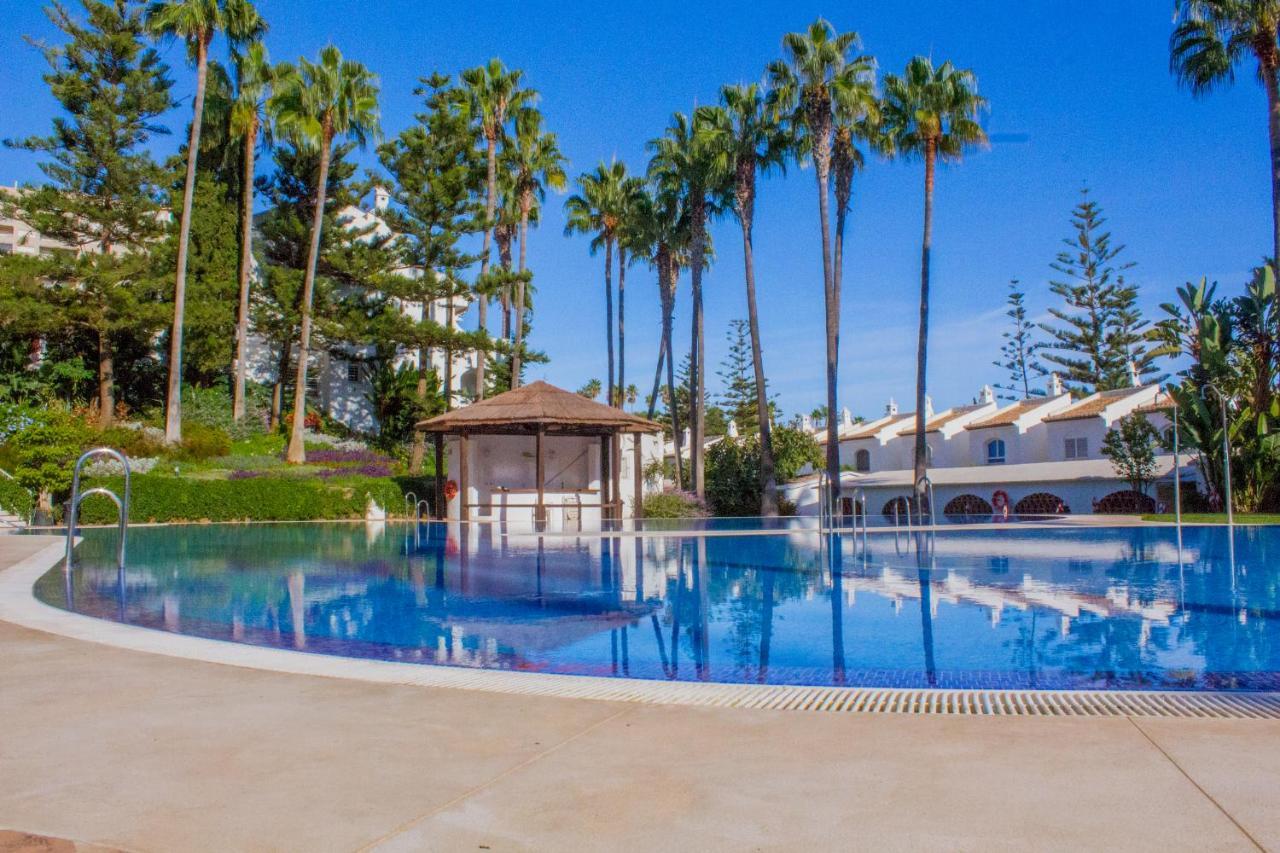 Benalgolf Lovely In With Sea Views, Excellent Wifi Connection, Private Backyard With Bbq