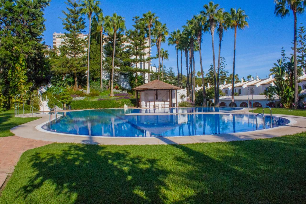 Benalgolf Lovely In With Sea Views, Excellent Wifi Connection, Private Backyard With Bbq Apartamento