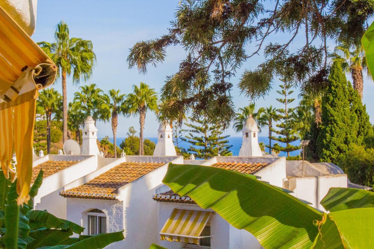 Benalgolf Lovely In With Sea Views, Excellent Wifi Connection, Private Backyard With Bbq