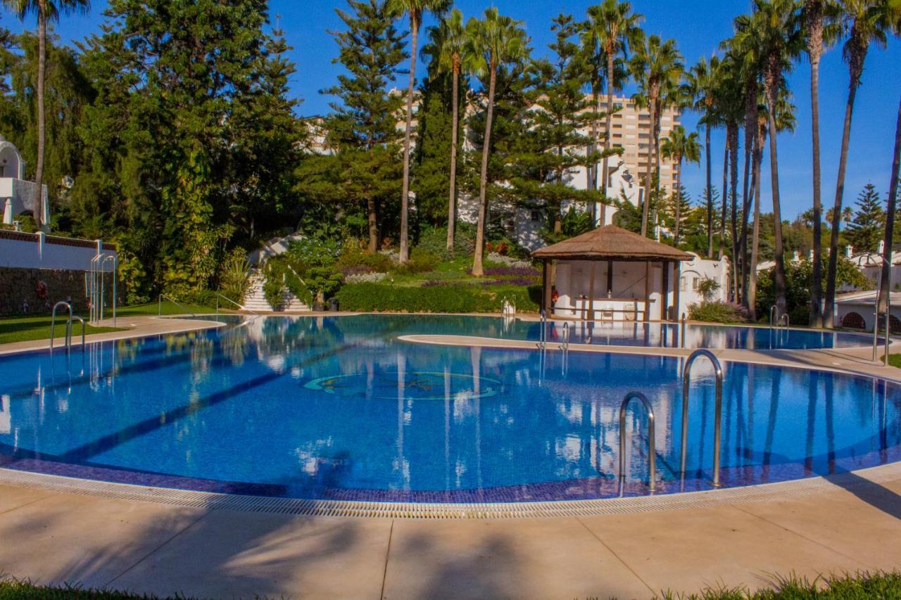 Benalgolf Lovely In With Sea Views, Excellent Wifi Connection, Private Backyard With Bbq Apartamento