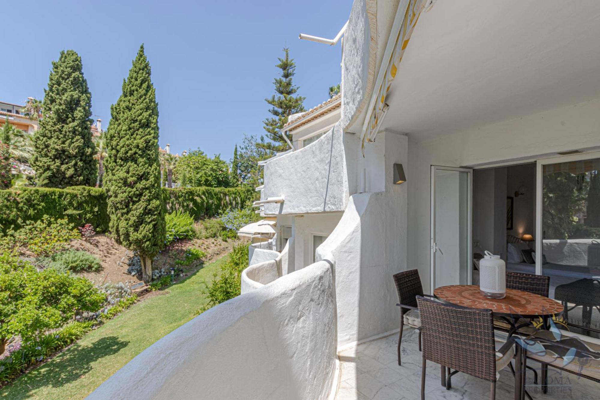 Benalgolf Lovely In With Sea Views, Excellent Wifi Connection, Private Backyard With Bbq Apartamento