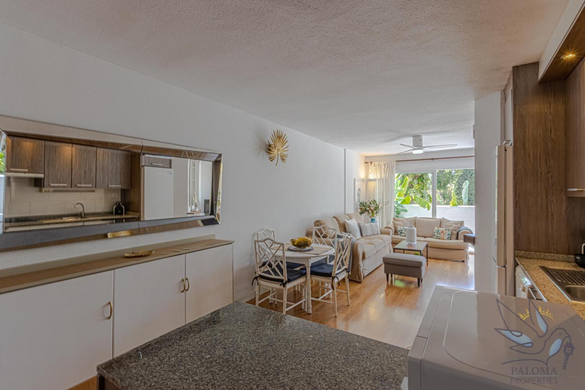 Apartamento Benalgolf Lovely In With Sea Views, Excellent Wifi Connection, Private Backyard With Bbq *